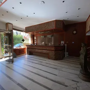 Hotel Monopol, Estambul